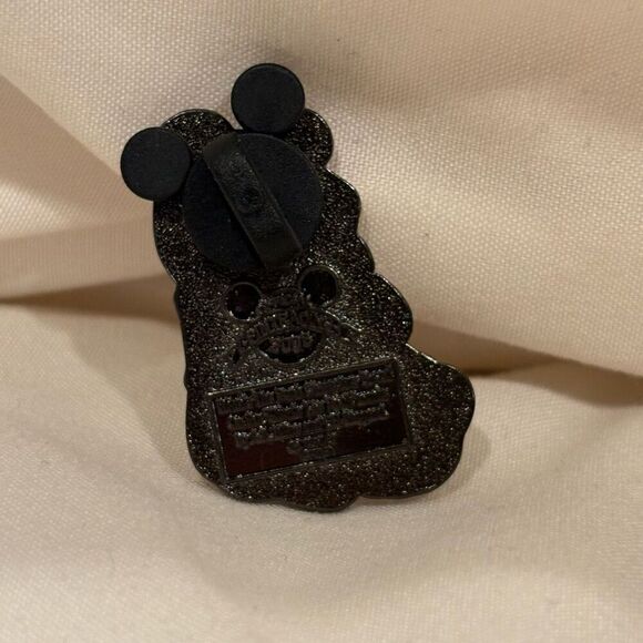 Disney Winnie the Pooh Baby & Hunny & Piglet Pin Collectible Trading 2 Pins EUC - Picture 6 of 6